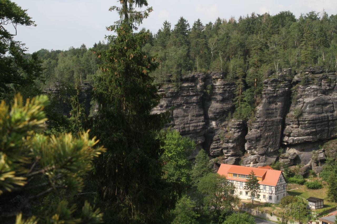 Felsenkeller Bielatal * Rosenthal-Bielatal